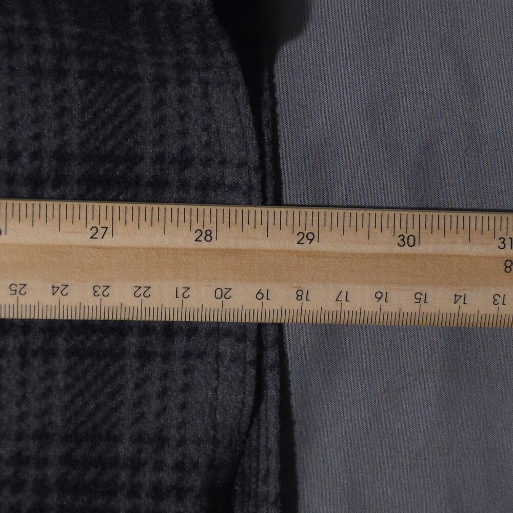 Wrangler Mens XL Black Grey Plaid Polar Fleece Shirt Jacket Shacket - Picture 13 of 13